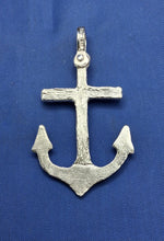 Load image into Gallery viewer, Sterling Silver Wood Design Cross Anchor Pendant
