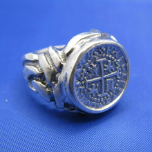 Load image into Gallery viewer, Men's Wide Design Pirate Shipwreck Coin Replica Ring
