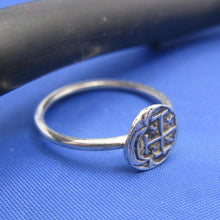 Load image into Gallery viewer, Ladies Sterling Silver Nautical Shipwreck Treasure Stack Ring