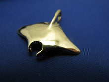 Load image into Gallery viewer, 14k Gold High Polish Manta Ray Pendant