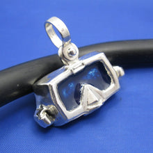 Load image into Gallery viewer, Large Scuba Diver Mask Goggles Pendant in Sterling Silver