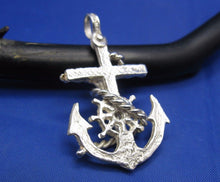 Load image into Gallery viewer, Sterling Silver Diver's Mariners Cross Pendant