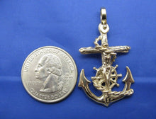 Load image into Gallery viewer, 14k Gold Diver&#39;s Mariners Cross Pendant
