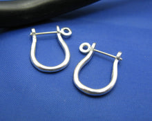 Load image into Gallery viewer, Sterling Silver Pirate Shackle Earring Pair