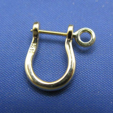 Load image into Gallery viewer, Small 14k Solid Gold Pirate Shackle Earring Single Handmade by Crisol Jewelry