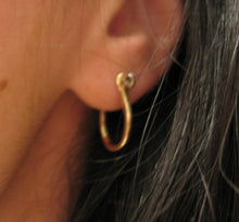 Load image into Gallery viewer, 14k Gold Two-Tone Shackle Earring Pair