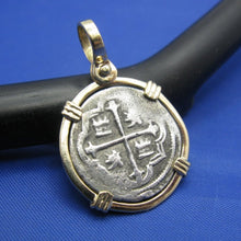 Load image into Gallery viewer, Spanish Colonial "1 Reale" Atocha Shipwreck Coin Replica in 14k Yellow Gold Bezel