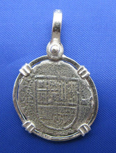 Load image into Gallery viewer, Extra Small Pirate Escudo Reproduction Pendant