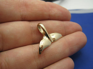 14k Gold High Polish Small Whale Tail Pendant