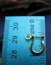 Load image into Gallery viewer, Small 14k Solid Gold Pirate Shackle Earring Single Handmade by Crisol Jewelry
