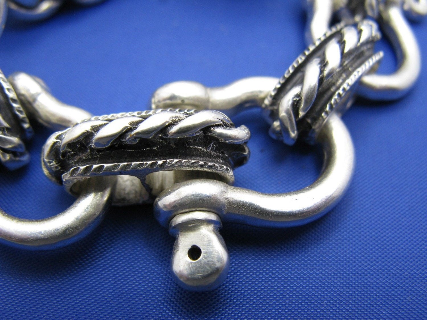 Sterling Silver Large 20mm Shackle Bracelet with Sailor's Rope
