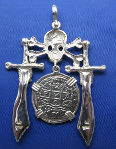 '1 Reale' Pirate Treasure Coin with Skull and Swords Pendant